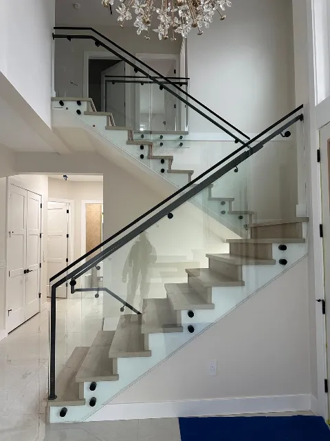 Abby Glass Ltd in Abbotsford