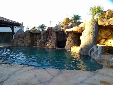 Aro Pool Builders Innovations Inc photo 1