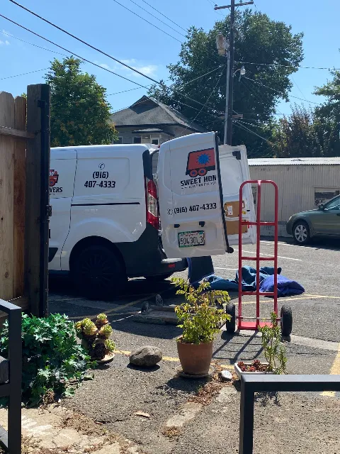 Sweet Home Movers photo 1