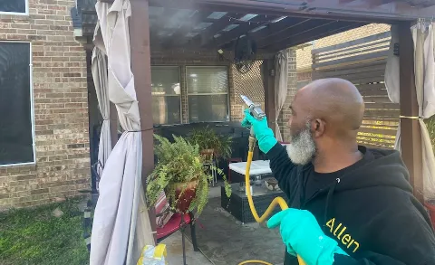 Preston Pest Service LLC in Mansfield