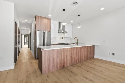 Supreme Renovation photo 1