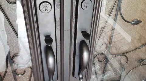 discount residential lock and key in Bakersfield
