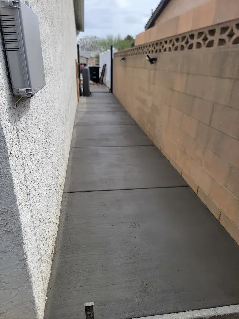 SOLIS CONCRETE WORK SERVICES in San Bernardino