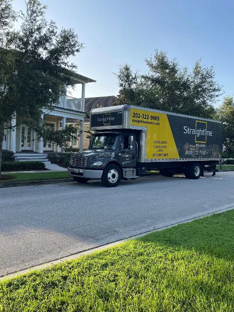 Straightline Movers Inc in Washington