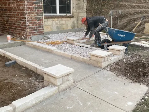 Valadez Landscaping LLC in Fort Worth