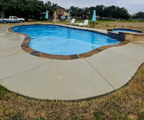 Majestic Luxury Pool & Spa Services in Temple