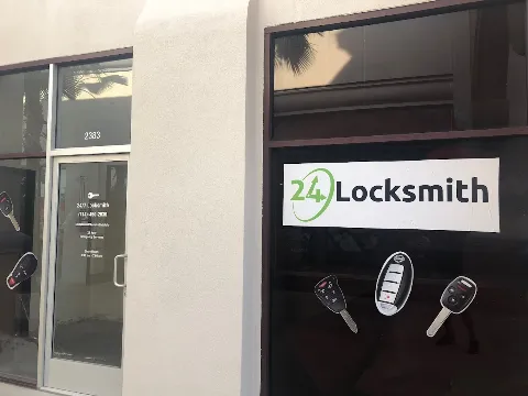 24/7 locksmith photo 1