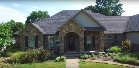 Aboutowne Roofing in Oakville