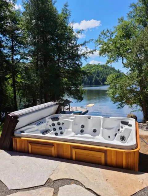 Arctic Hot Tubs Vaughan photo 1