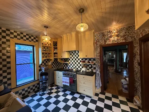 Yahara River Remodeling LLC in Madison