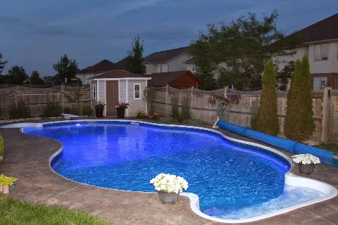 Washington Pools and Spas in Sarnia
