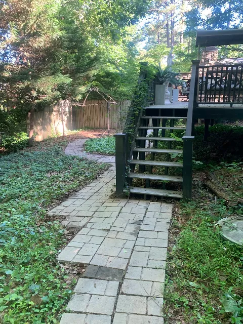 EM Landscaping Service photo 1