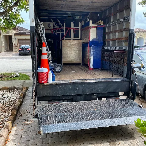 On Point Moving Corp. in Cutler Bay