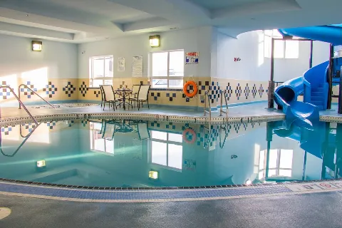 Holiday Pools photo 1