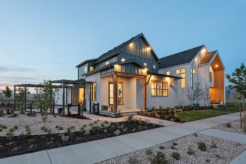 Candlelight Homes in Draper