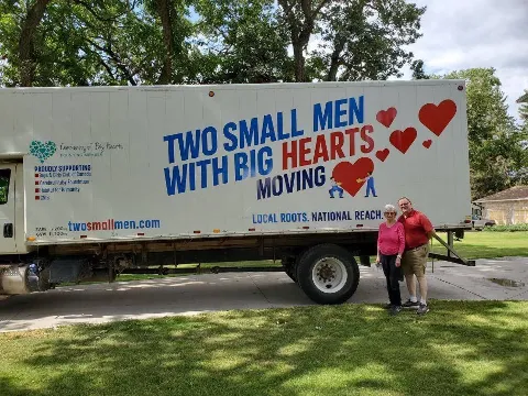 Two Small Men with Big Hearts Moving Company - Lethbridge in Lethbridge