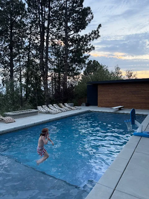 Deep Blue Pools And Spas photo 1