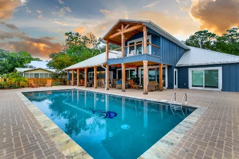 Southern Poolscapes in Fairhope