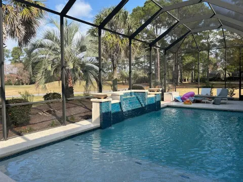 Island pools in Mobile