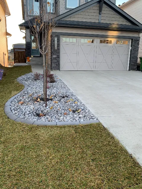 Kelly's Landscaping LTD photo 1