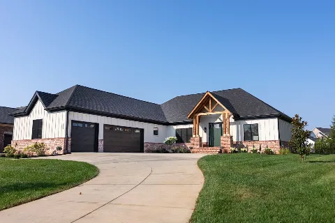 P.L. Lyons Architectural Builders photo 1