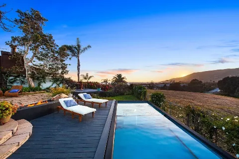 Modpools Ltd in Abbotsford