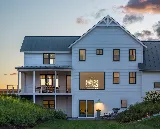 Red House Building photo 3