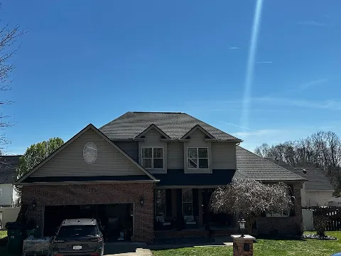 Monarch Roofing and Construction in Huntington
