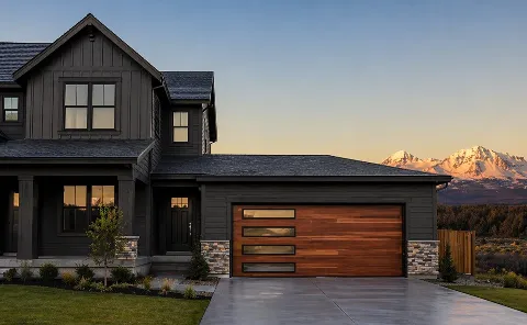 Cascade Garage Door in Bend